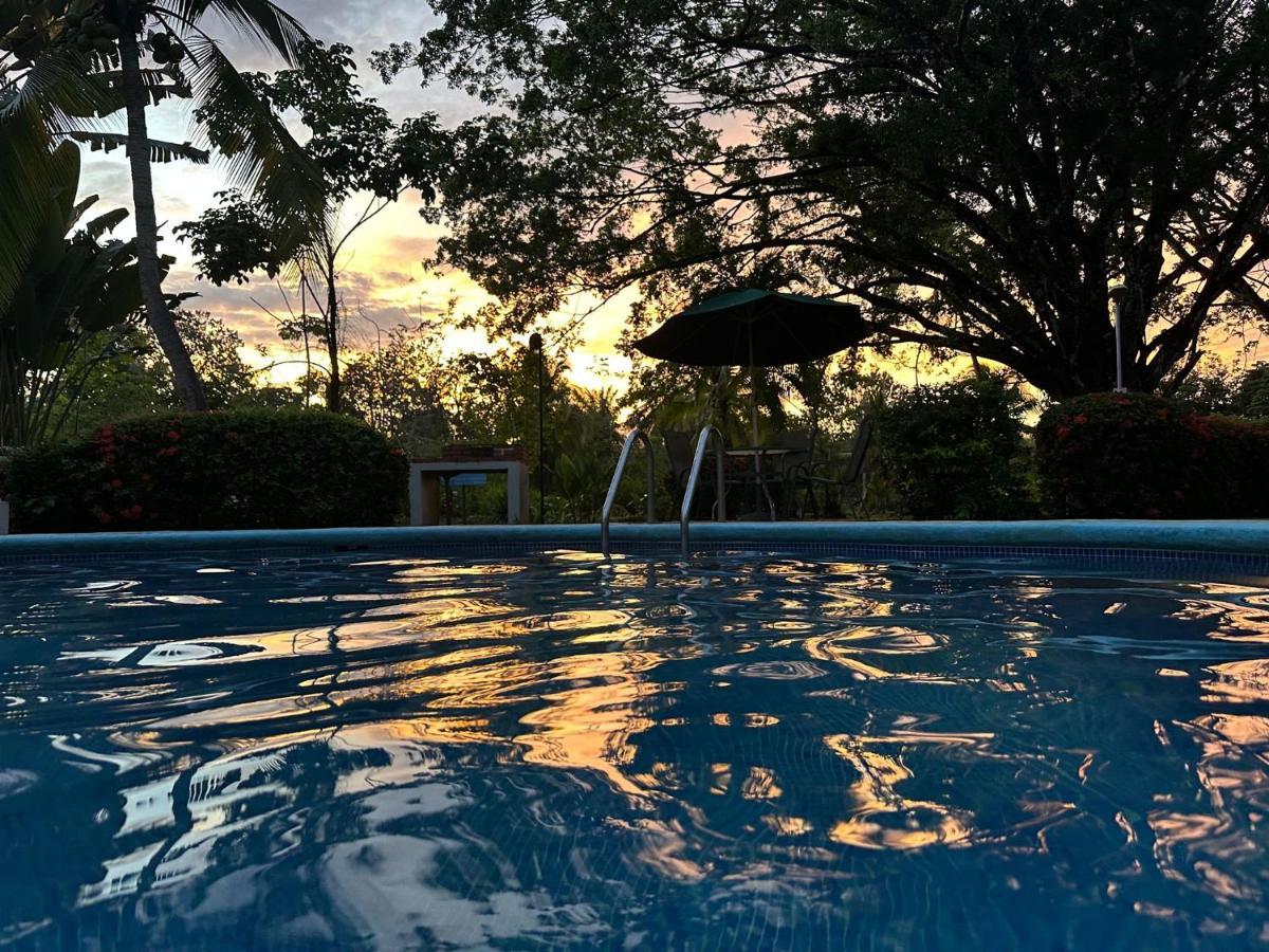 Appartamento Paradise Breeze 2Bdr Near Quepos Manuel Antonio Esterno foto
